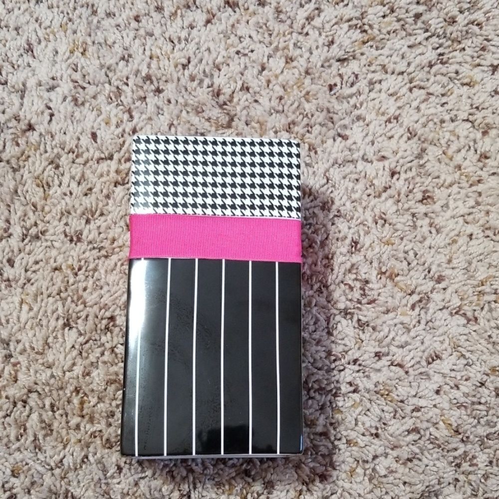 Hallmark Holder  - Picture 3 of 4